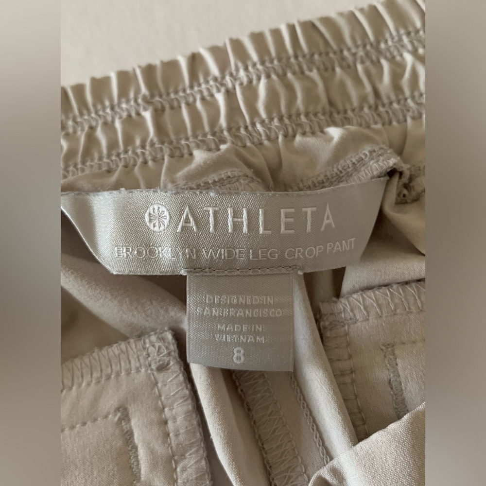 Athleta Brooklyn cropped pants size 8 - Picture 5 of 11